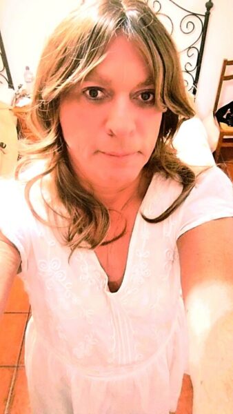 paul-matthews-crossdresser-zoe-3-f2d9d484e39fc7ad0d32d0c9a5bba8d5-576×1024