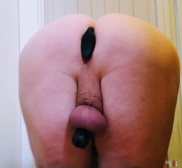 4357781
