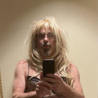 Sissy Peter Weaver headshot 